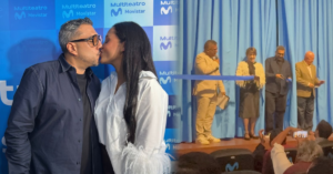 Ricardo Mendoza inaugura su multiteatro y destaca el apoyo de su pareja 