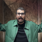 JOSÉ PELÁEZ VUELVE A LA CONDUCCIÓN CON “ME CAIGO DE RISA”